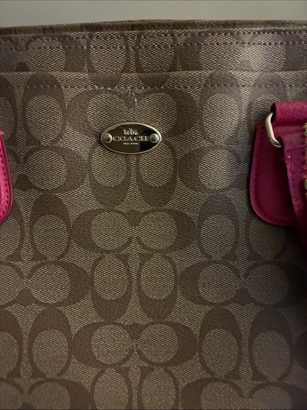 Pre-owned Coach Brown Signature C” canvas Tote/Diaper bag w/Pink Leather Trim - Picture 2 of 16